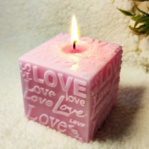 Nil Mum Love Kabartmalı Kübik Mum