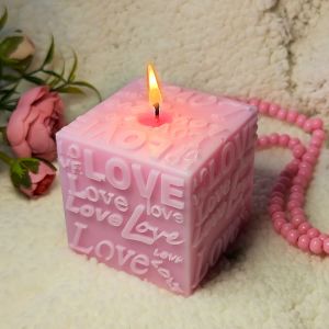 Nil Mum Love Kabartmalı Kübik Mum