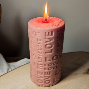 Love Oymalı Büyük silindir mum