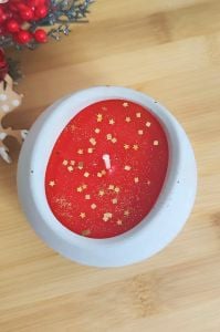 Kırmızı Noel Rüyası Yılbaşı Yeni yıl Noel Oval Tasarım Beton Mum | Çilek Kokulu |